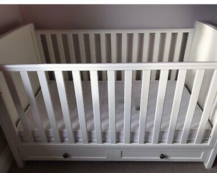 nostalgia cot bed